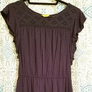 Slight ruffle sleeve dress